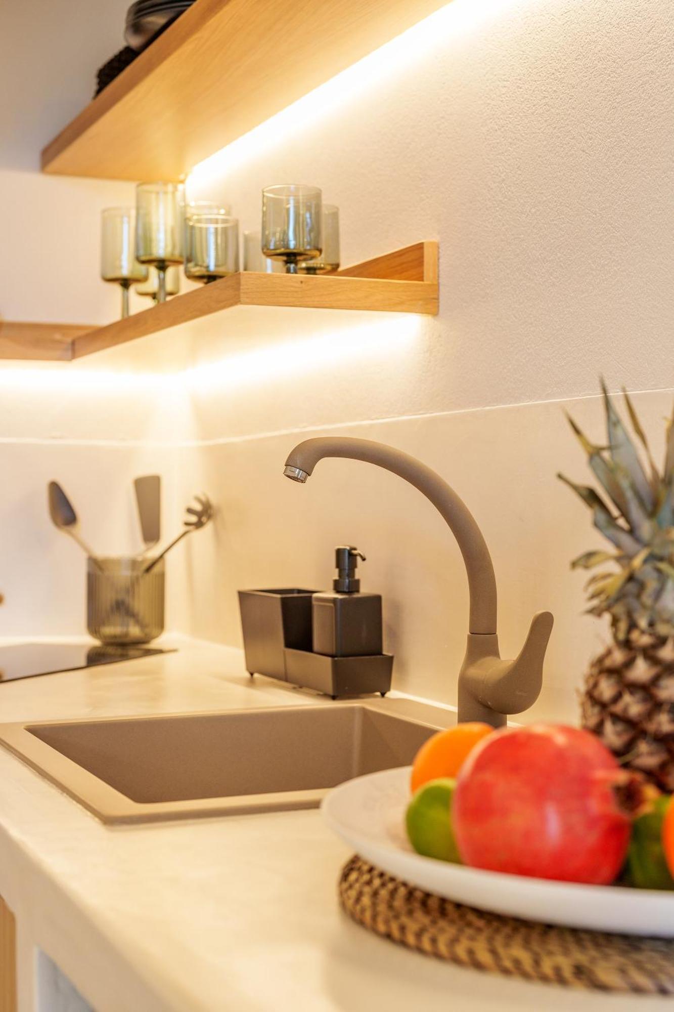 Sugarwhite Suites With Private Not Heated Pool Emporio  Zewnętrze zdjęcie